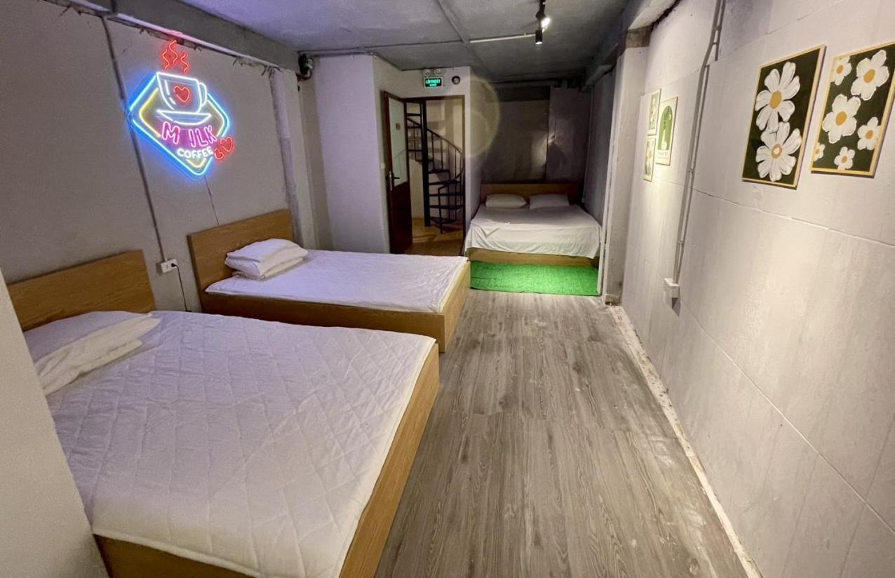 Ubuntu Homestay & Tours Hanoi Exterior photo